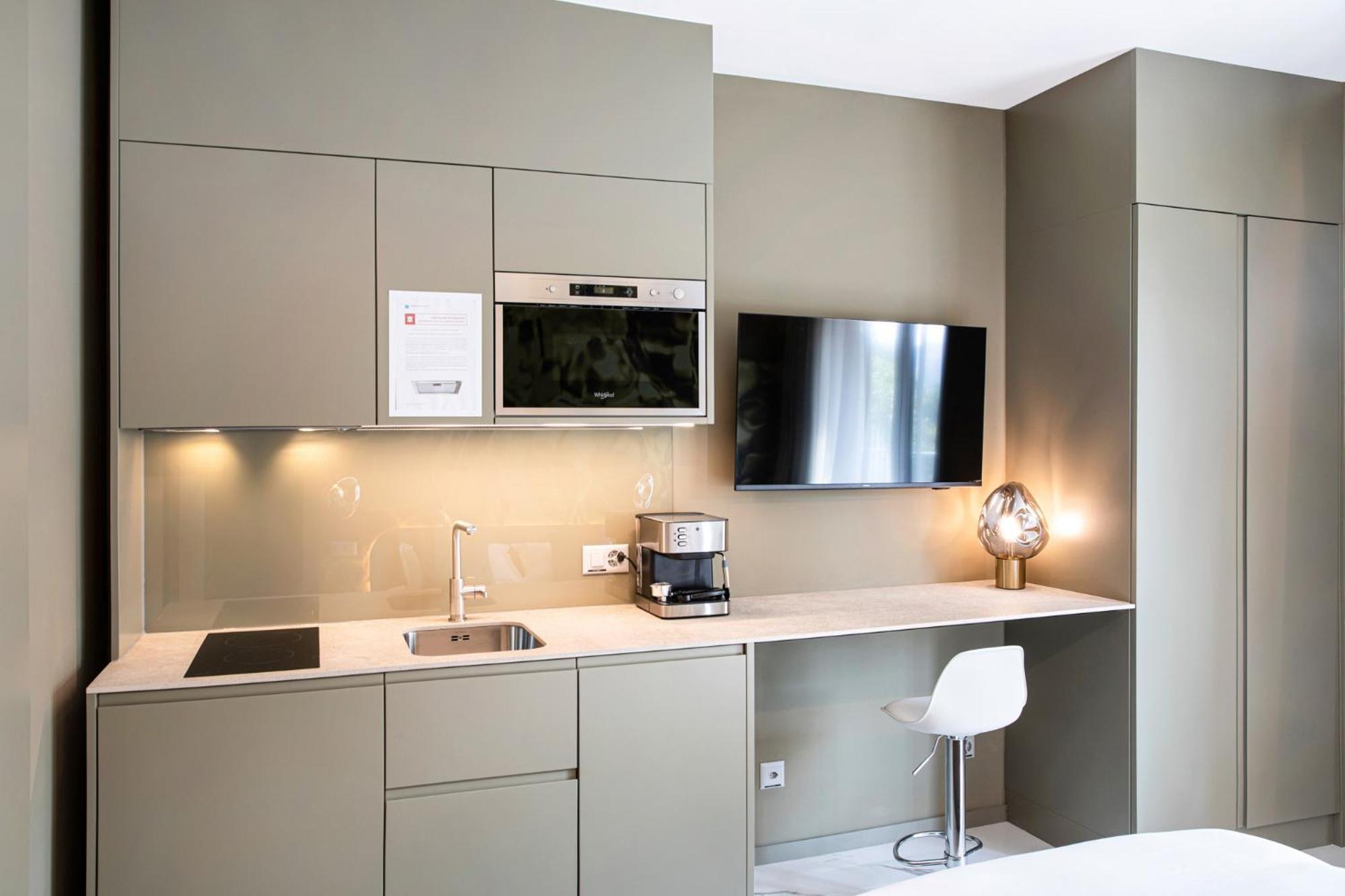 Visionapartments Lugano - Contactless Check-In エクステリア 写真